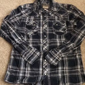 Medium Sized BKE Athletic fit woven